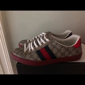 Red bottom Gucci’s print size 12